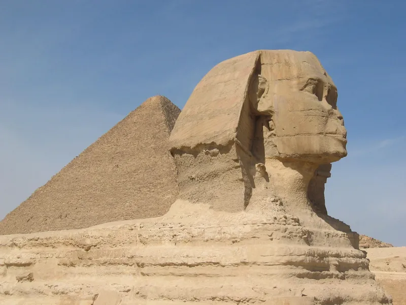 The Sphinx and pyramids of Giza, Egypt